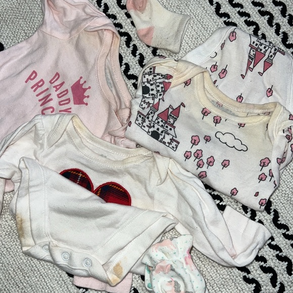 7 Piece Newborn Baby Bundle - Picture 7 of 9